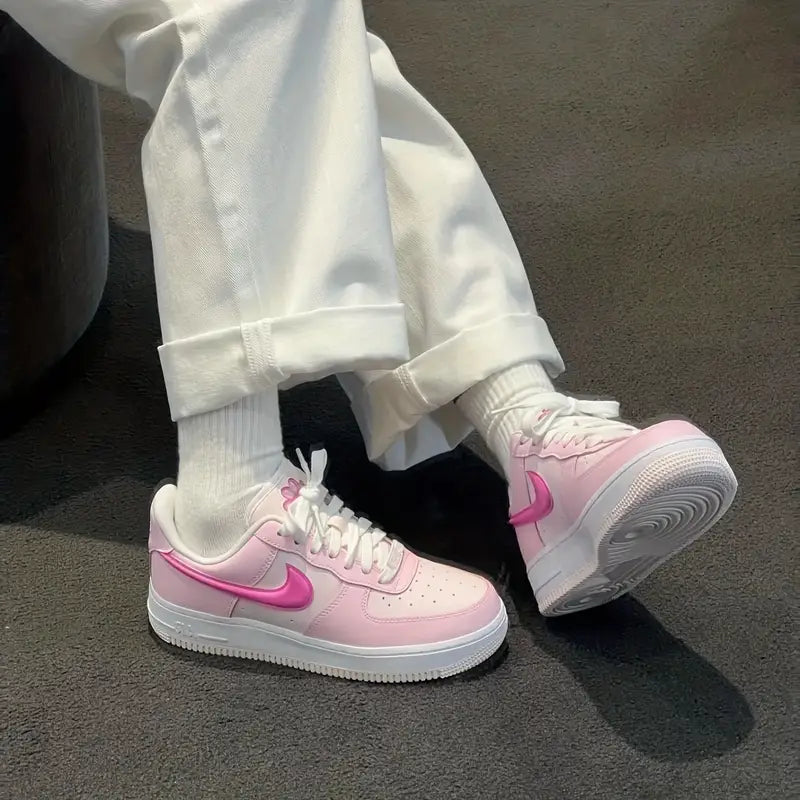 NIKE Womens and Unisex Air Forse